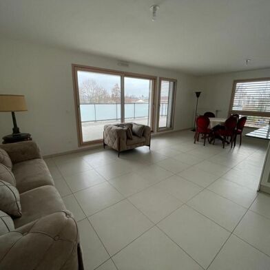 Appartement 4 pièces 2790 €