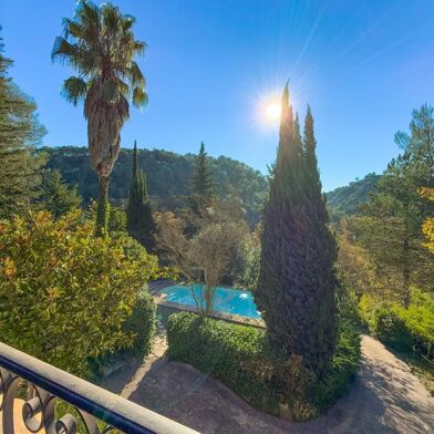 Maison 4 pièces 749000 €