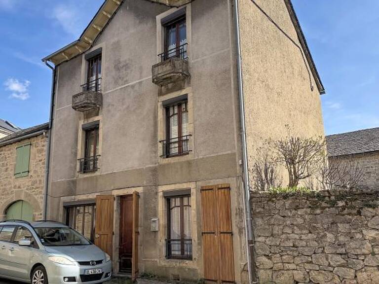 Maison de village avec terrasse et fort potentiel d’aménagement — photo 1