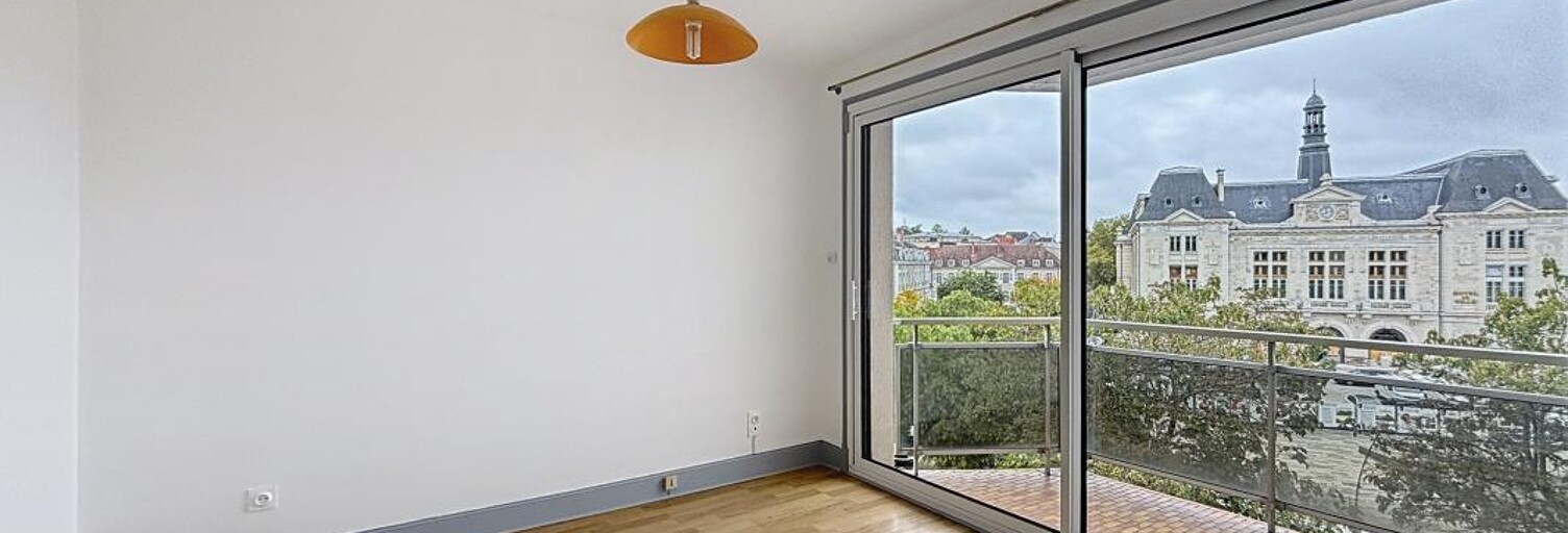 Appartement 1 Pièce 27 m² à louer à Montluçon (03100)