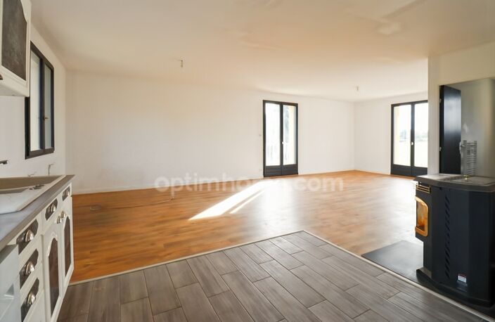 Maison entièrement rénovée sur deux niveaux indépendants de 129 m² - 6 pièces - 3 chambres sur terrain clos de 1744 m² - 87210 LE DORAT — photo 5