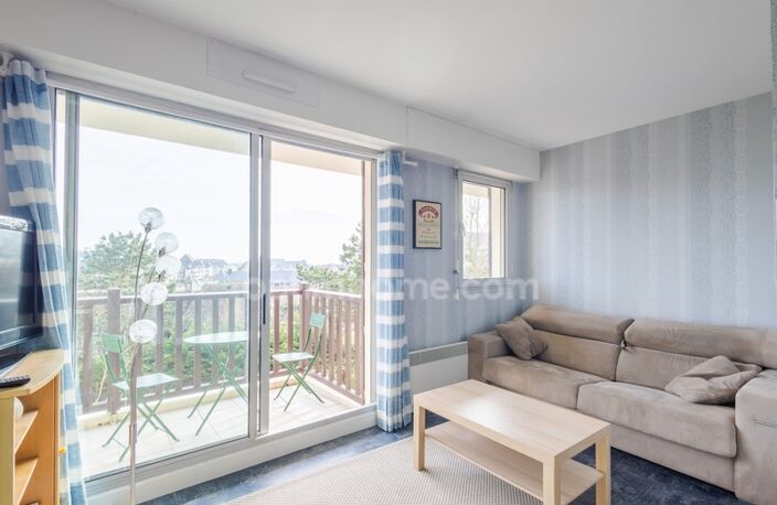 CABOURG PLAGE – Superbe Studio de 25.40 m2 - Terrasse plein sud et Parking – A 20 m de la mer - 2eme avec ascenseur! — photo 5