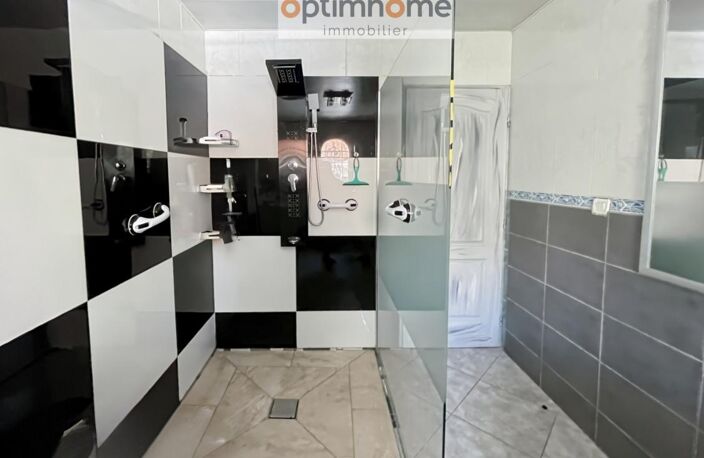 EXCLUSIVITE A ARGELES SUR MER (66) Grande villa 4 faces — photo 4