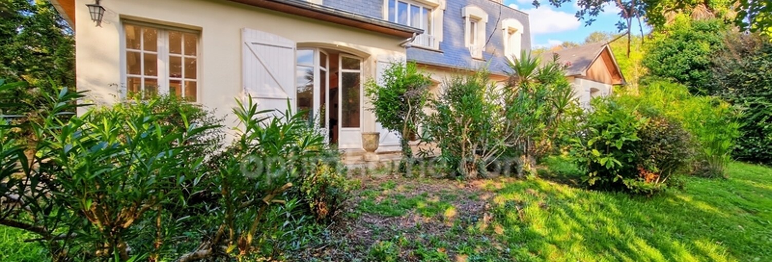 Maison 8 Pièces 259 m² à vendre à Bosdarros (64290)