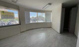 Commerce 6 Pièces 127 m² à louer à Menton (06500)