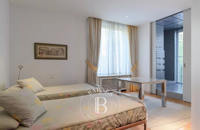 EXCLUSIVITE - VENTE 13008 - CARRE D'OR - APPARTEMENT 218 m² - CH — photo 3