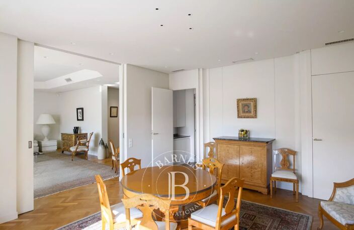 EXCLUSIVITE - VENTE 13008 - CARRE D'OR - APPARTEMENT 218 m² - CH — photo 4