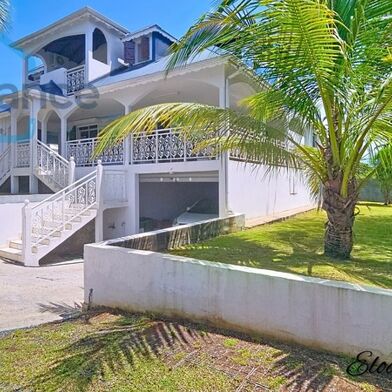 Maison 8 pièces 560000 €