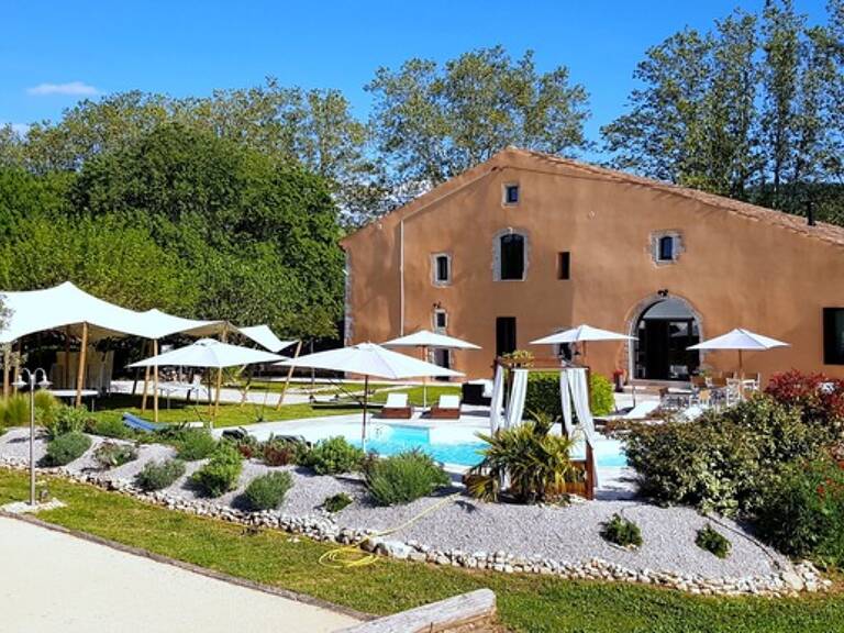 Domaine dans le Luberon - 2,6 ha - 1100 m2  - à vocation de tourisme de luxe et événementiel — photo 1