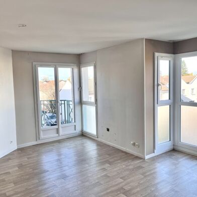 Appartement 3 pièces 148400 €