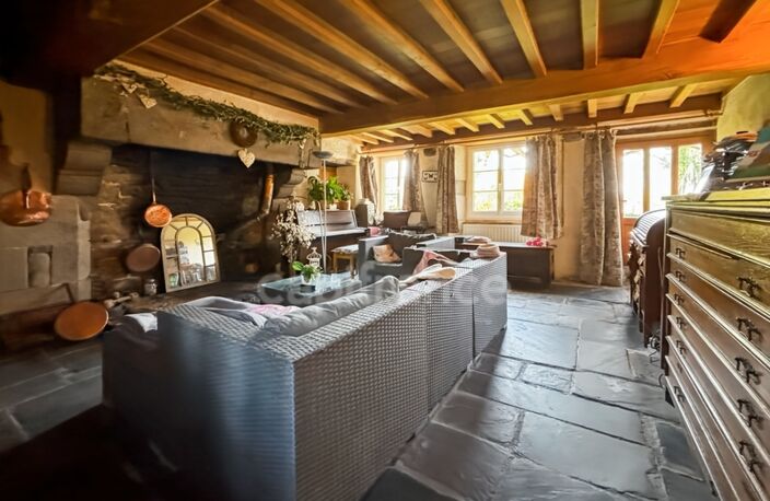 Maison en pierre de 252 m² – 8 pièces – Vue imprenable, cadre bucolique et calme absolu ! HOCQUIGNY — photo 4