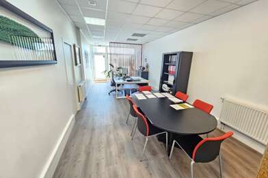 Commerce 3 pièces 1800 €