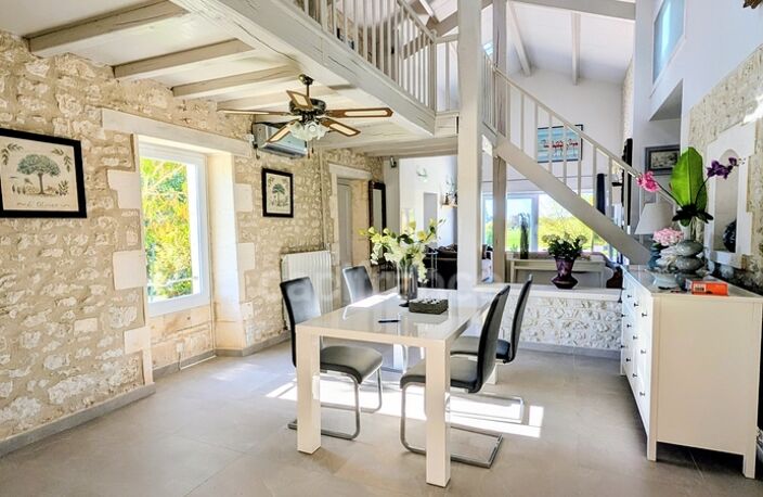 Dpt Charente (16), à vendre LIGNIERES SONNEVILLE maison avec magnifique vue sur la campagne — photo 3