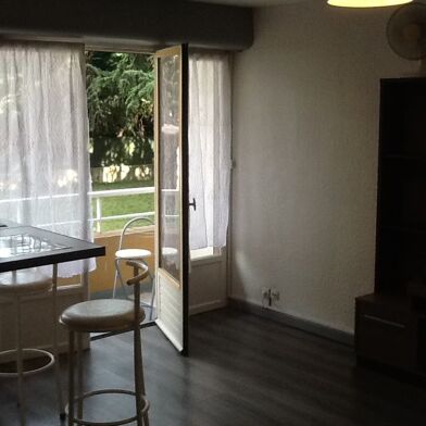 Appartement 1 pièces 550 €