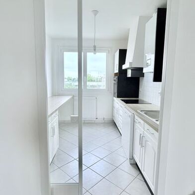 Appartement 4 pièces 1195 €