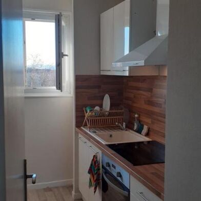 Appartement 4 pièces 740 €