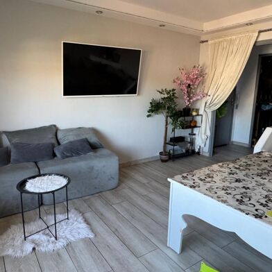 Appartement 3 pièces 108000 €