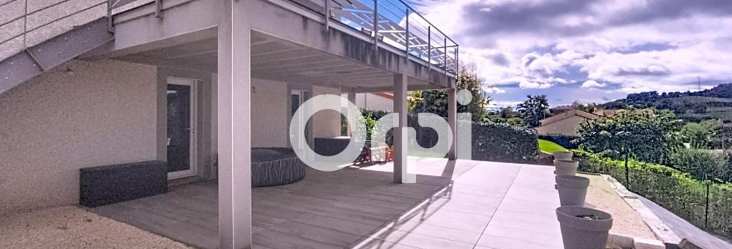 Maison 5 Pièces 171 m² à vendre à Saint-Yvoine (63500)