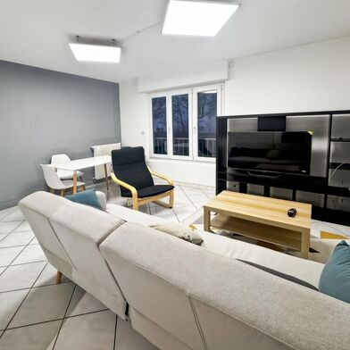 Appartement 4 pièces 830 €