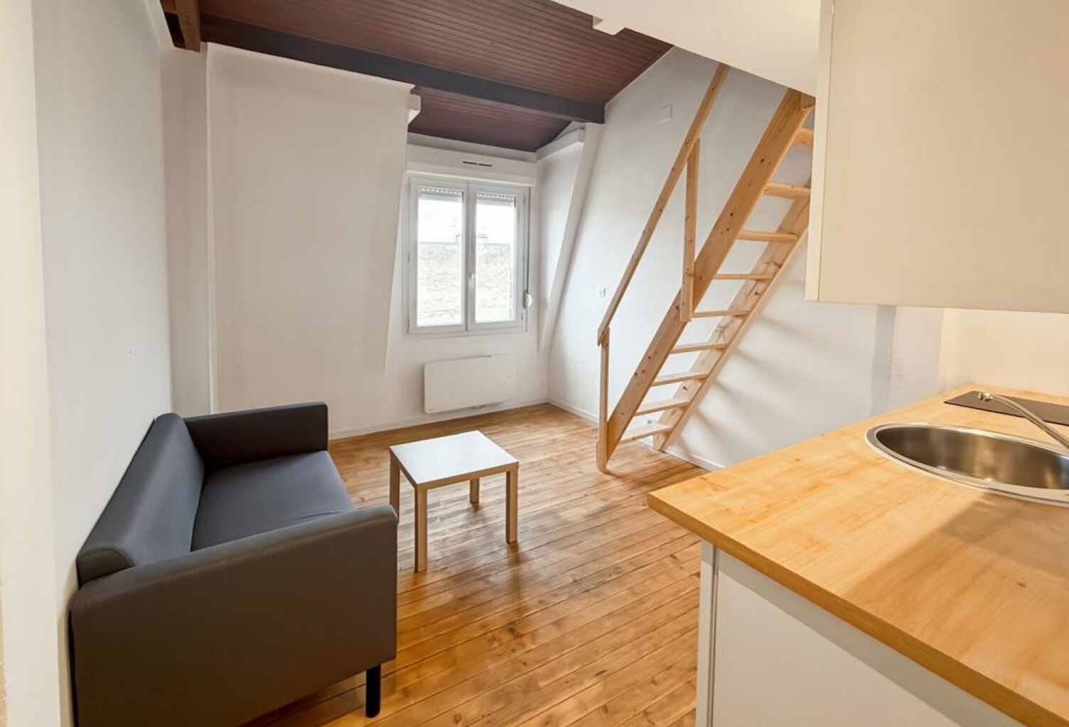 Appartement À Vendre Hyper Centre Reims — photo 1