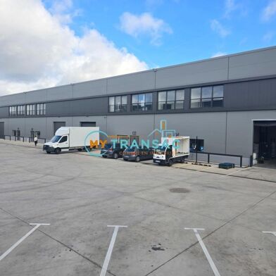 Local industriel  6975 €