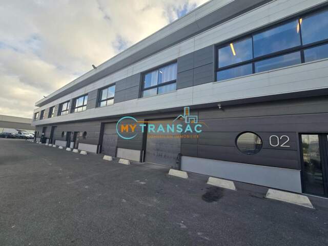 My Transac vous propose à la location une surface de 226m² de locaux d'activités et bureaux situés à PAVILLONS SOUS BOIS 93 — photo du bien
