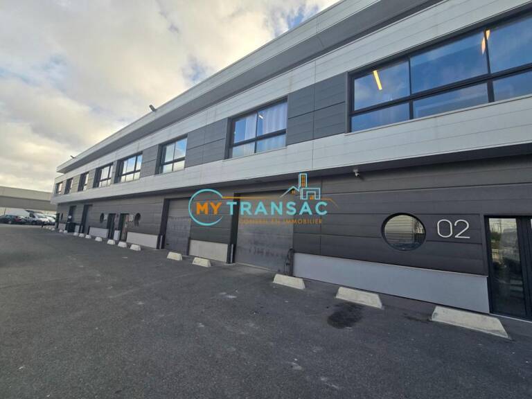 My Transac vous propose à la location une surface de 226m² de locaux d'activités et bureaux situés à PAVILLONS SOUS BOIS 93 — photo 1