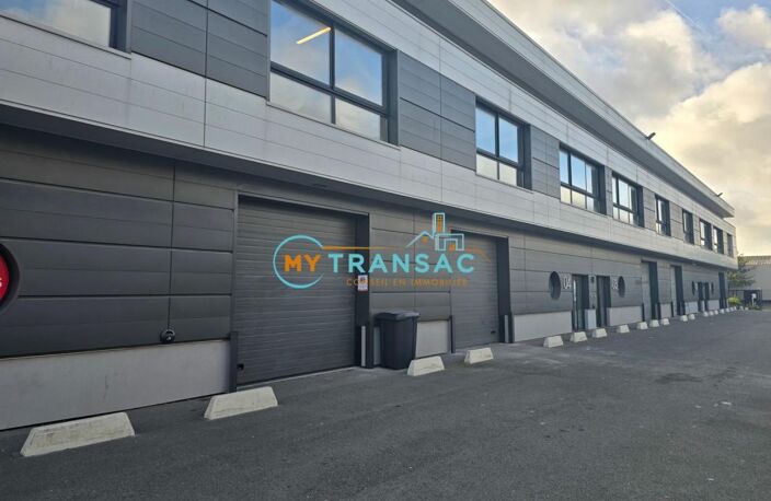 My Transac vous propose à la location une surface de 226m² de locaux d'activités et bureaux situés à PAVILLONS SOUS BOIS 93 — photo 2