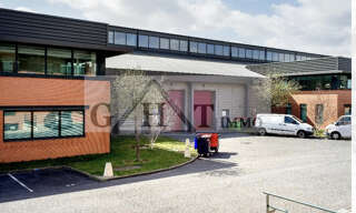 Local industriel  714 m² à louer à Saint-Denis (93200)