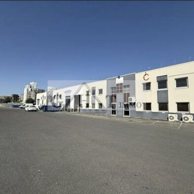 Local industriel  7380 €