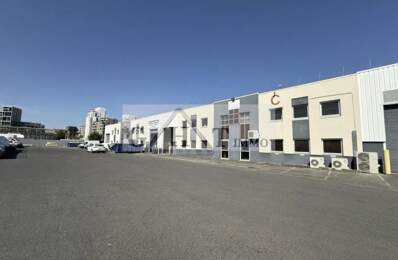 À LOUER – Entrepôt avec bureaux – Gennevilliers — photo du bien