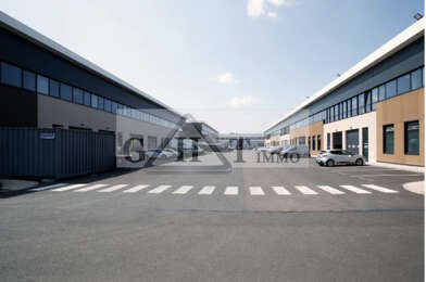 Local industriel  12285 €