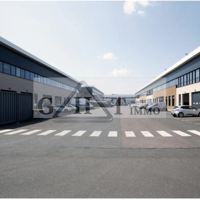 Local industriel  12285 €