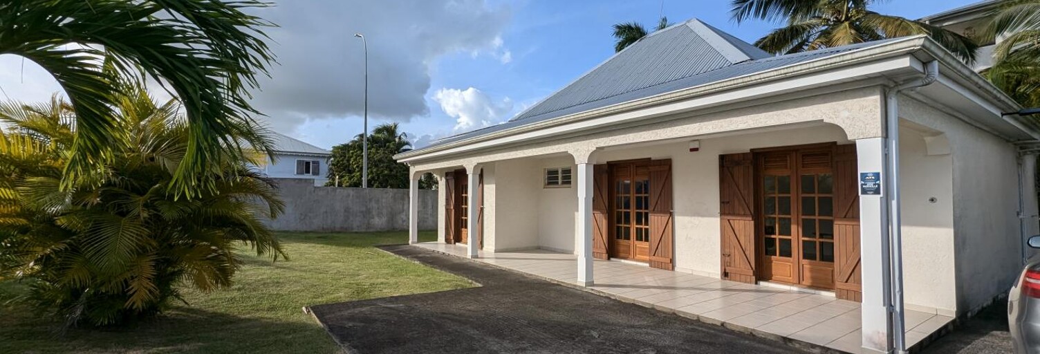 Bureau 4 Pièces 88 m² à louer à Baie-Mahault (97122)