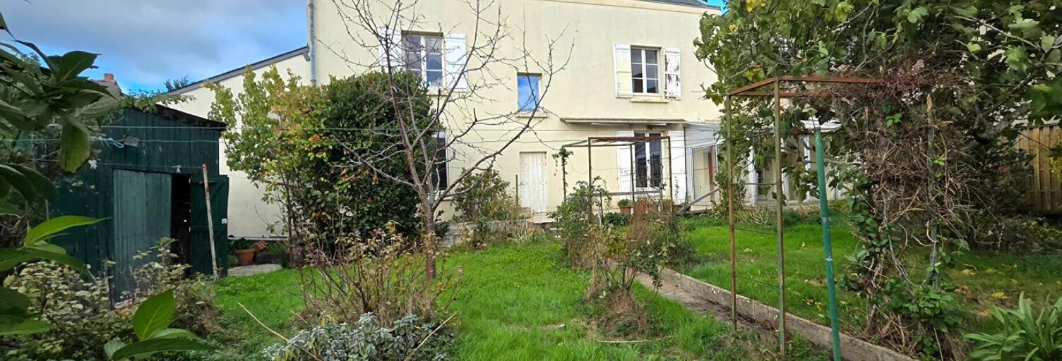 Maison 8 Pièces 216 m² à vendre à Saint-Barthélemy-d'Anjou (49124)