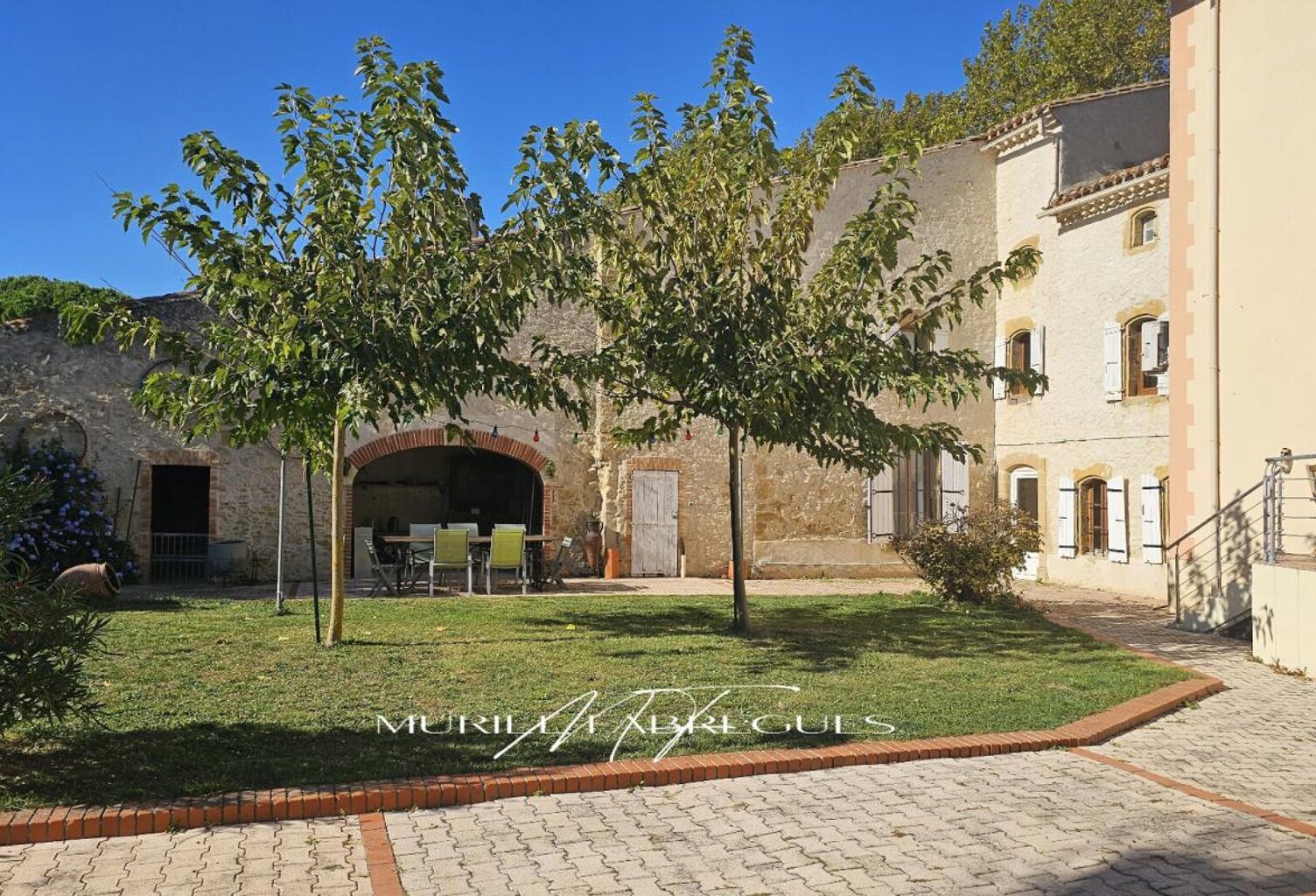 Maison de maître de 315 m2 avec  grandes dépendances, piscine chauffée, grand parc  de 3500 m2 — photo 1