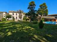 Maison de maître de 315 m2 avec  grandes dépendances, piscine chauffée, grand parc  de 3500 m2 — photo 3