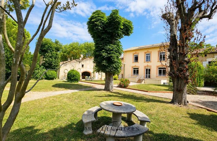 Maison de maître de 315 m2 avec  grandes dépendances, piscine chauffée, grand parc  de 3500 m2 — photo 4