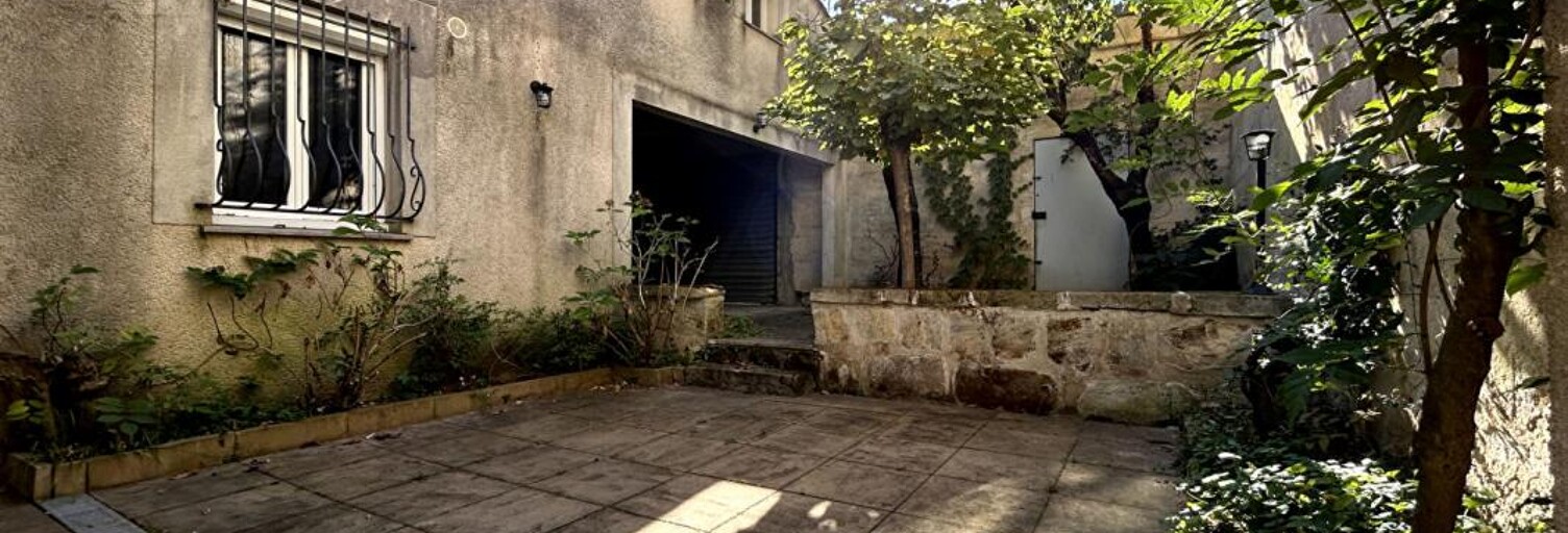 Immeuble  210 m² à vendre à Bordeaux (33800)