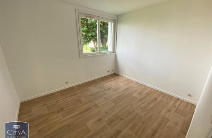 Location appartement 3 pièces 62 m² à Cholet (49300) — photo 4