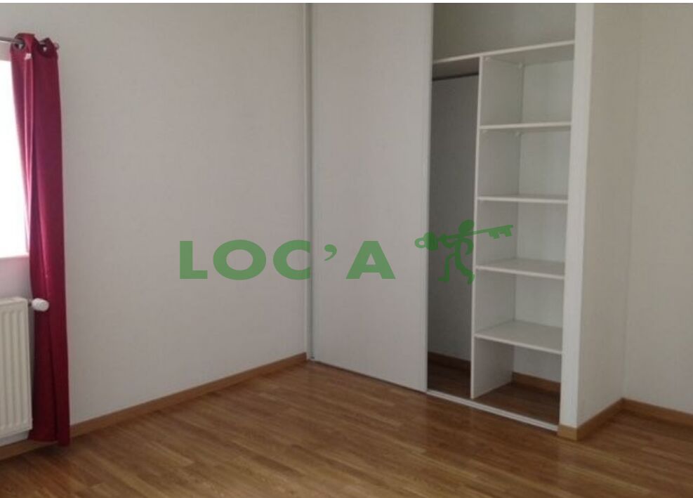 Photo Location T4 78 m² à Francheville 841 ¤ CC /mois image 4/4