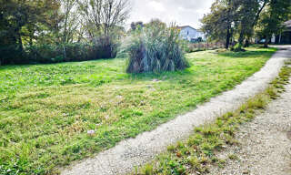 Terrain  868 m² à vendre à Le Pian-Médoc (33290)