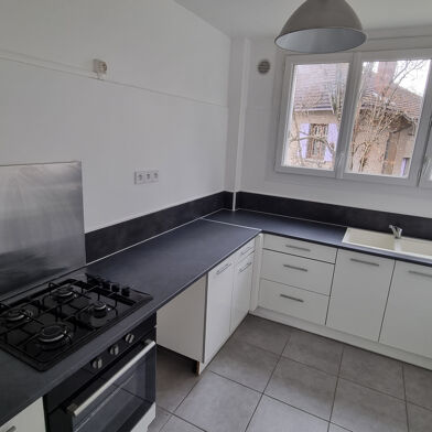 Appartement 3 pièces 680 €