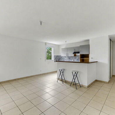Appartement 3 pièces 790 €