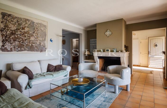 Exclusivité, maison avec piscine et vue sur le Luberon dans un q — photo 5