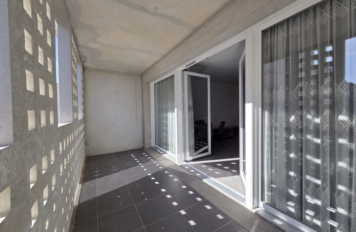T3 66 m2 avec terrasse 11 m2   Arenc / Euroméditerranée   Ma — photo 2