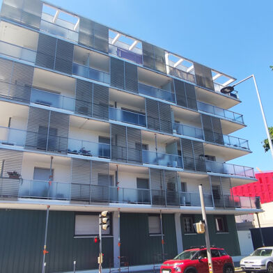 Appartement 3 pièces 770 €