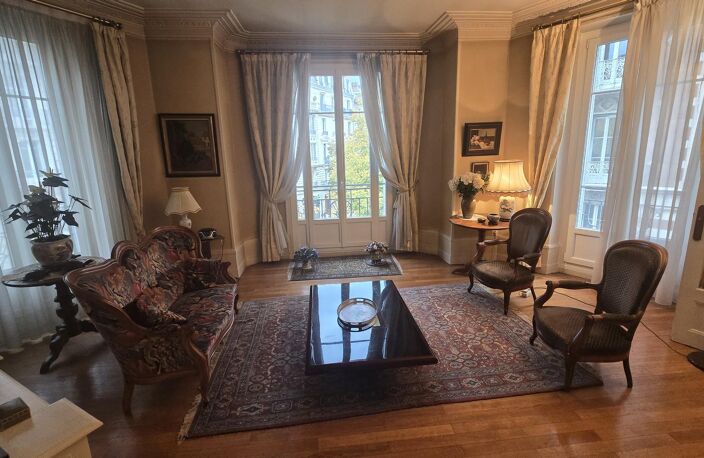 Vente appartement 8 pièces 230 m² Grenoble (38000) — photo 3