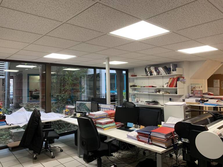 Bureau  62 m² — photo 1