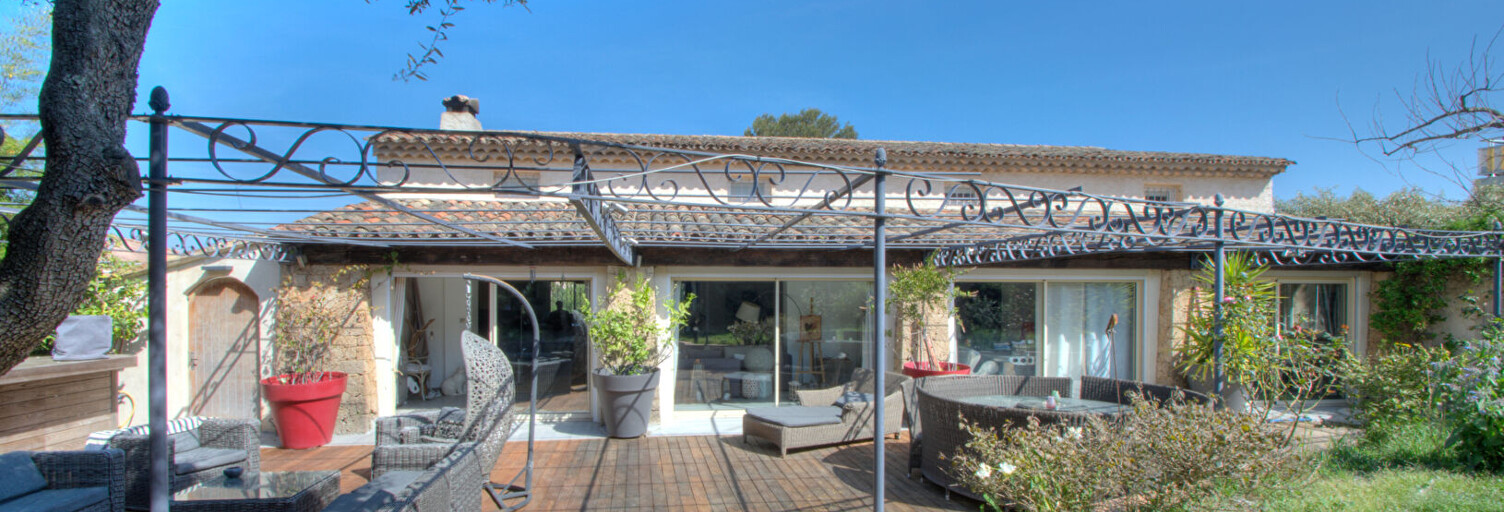 Appartement 6 Pièces 250 m² à vendre à Saint-Raphaël (83700)